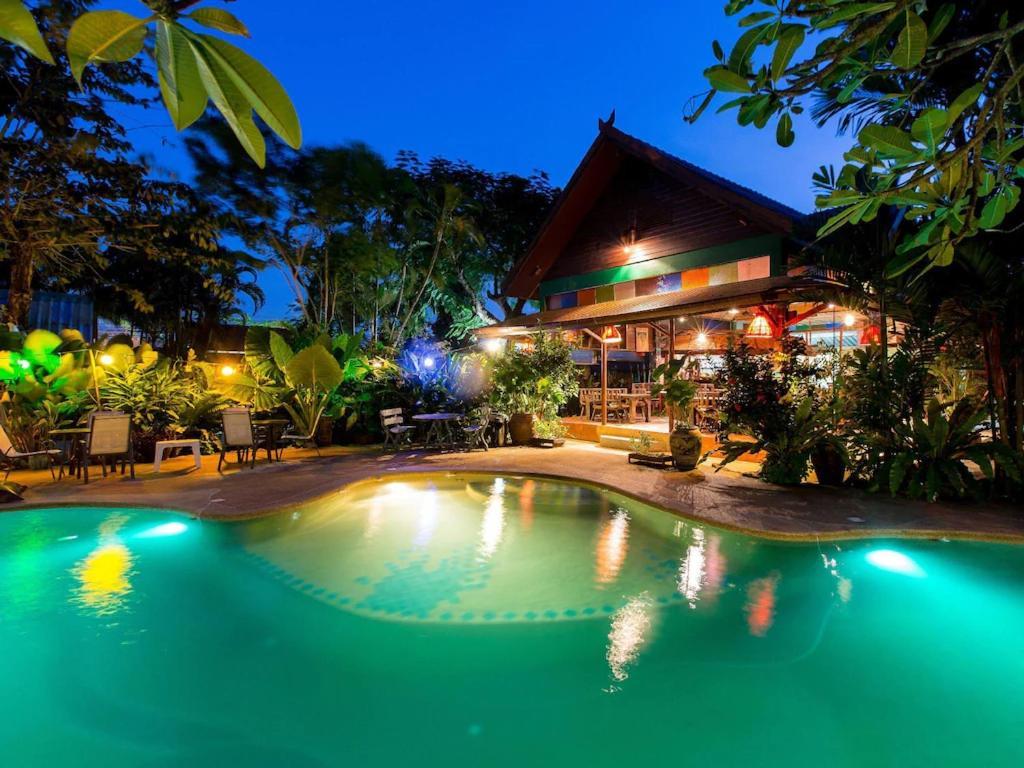 Shanti Lodge Phuket Chalong Exterior foto